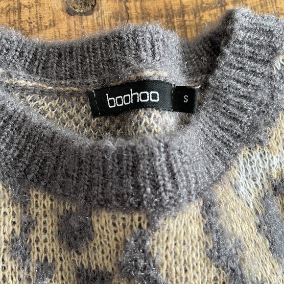 Boohoo ultra plush women’s sweater in animal print theme size small. - Picture 6 of 9